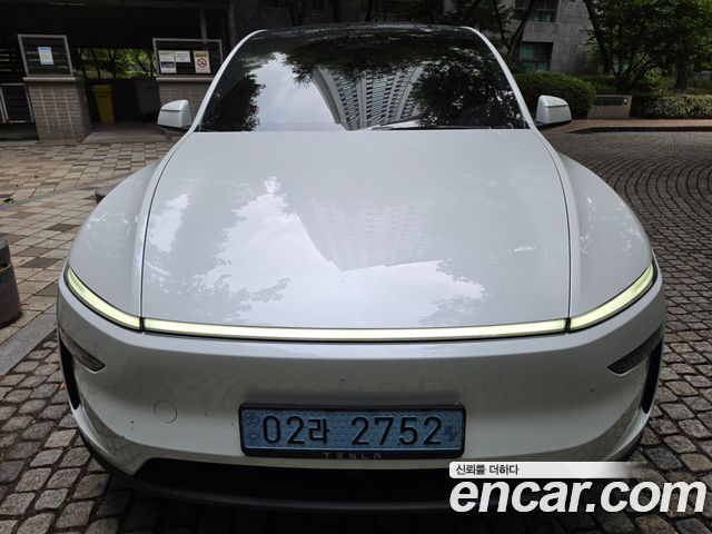Tesla Model Y RWD - фото 0