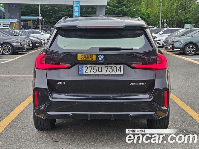 BMW X1 U11 xDrive 20i M Sport - фото 3