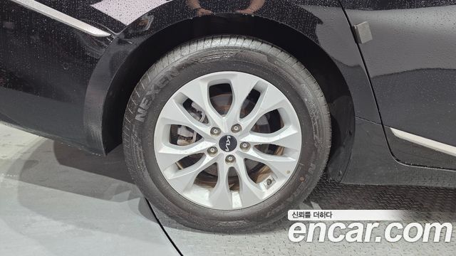 Kia K8 2.5 Gasoline 2WD Noblesse - фото 4