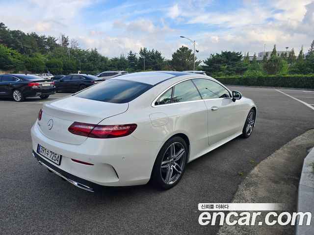 Mercedes-Benz E-Class W213 E220d Coupe - фото 1