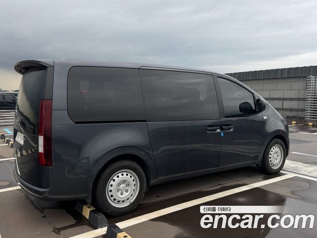 Hyundai Staria Tourer 11-Seater Smart - фото 1