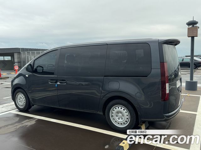 Hyundai Staria Tourer 11-Seater Smart - фото 4