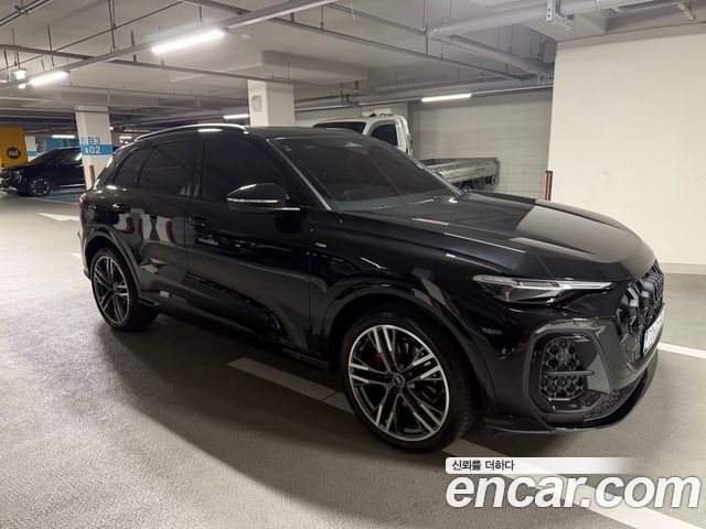 Audi Q5 45 TFSI Quattro S Line Black Ediiton - фото 0