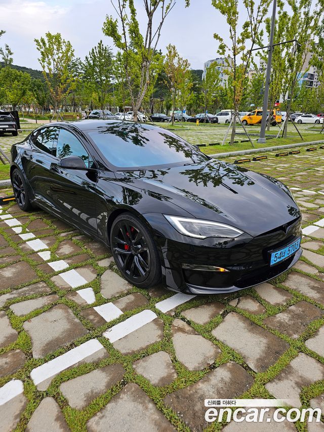 Tesla Model S Plaid - фото 1
