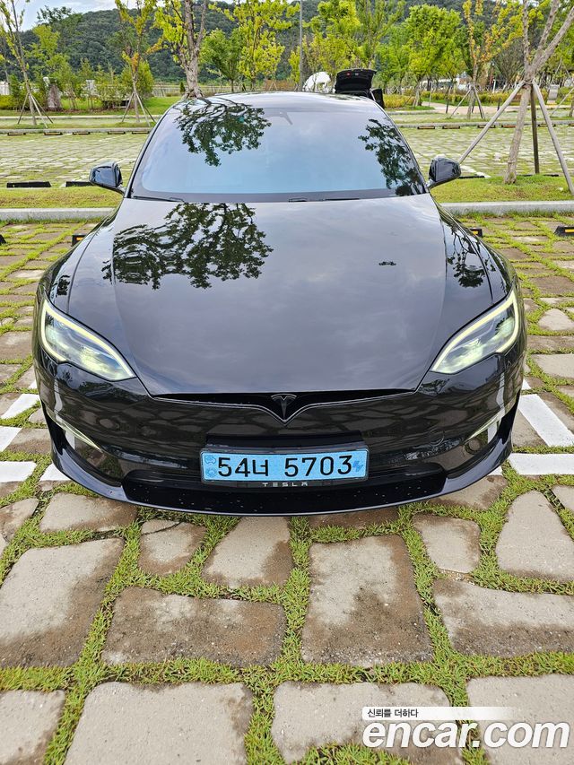 Tesla Model S Plaid - фото 2