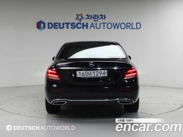 Mercedes-Benz E-Class W213 E300e Exclusive - фото 3