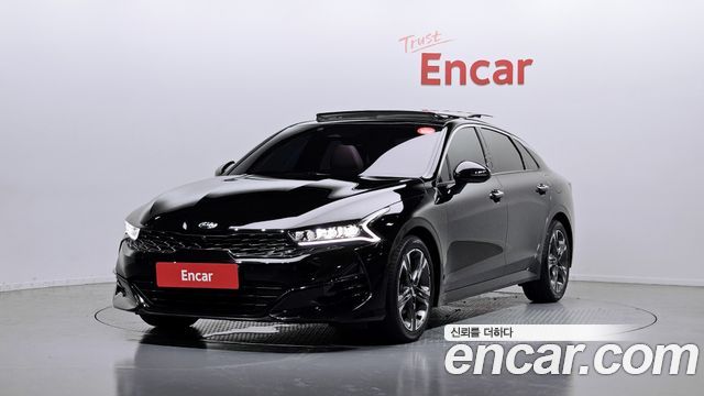 Kia K5 3-го поколения 2.0 Signature - фото 0