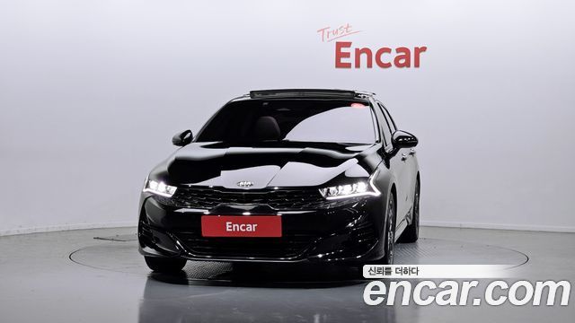 Kia K5 3-го поколения 2.0 Signature - фото 2