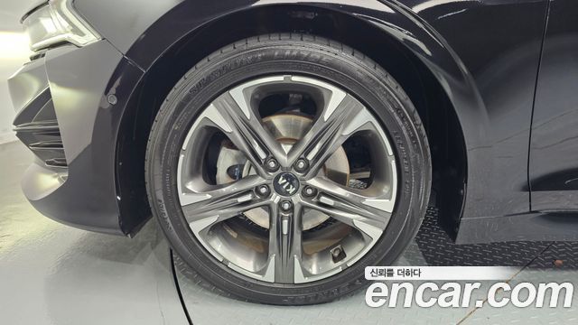 Kia K5 3-го поколения 2.0 Signature - фото 4