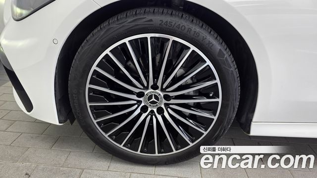 Mercedes-Benz CLE-Class C236 CLE200 Cabriolet - фото 4