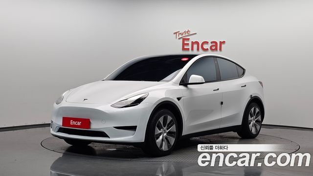 Tesla Model Y RWD - фото 0