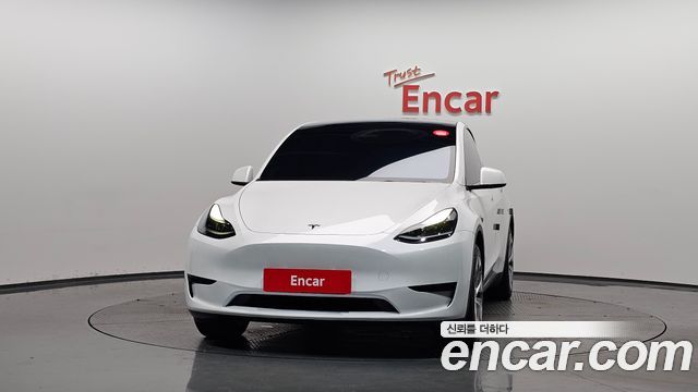Tesla Model Y RWD - фото 2