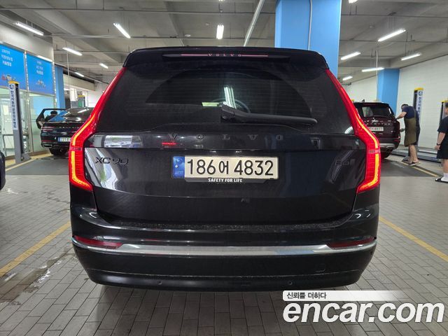Volvo XC90 2-го поколения B6 Ultimate Bright - фото 2