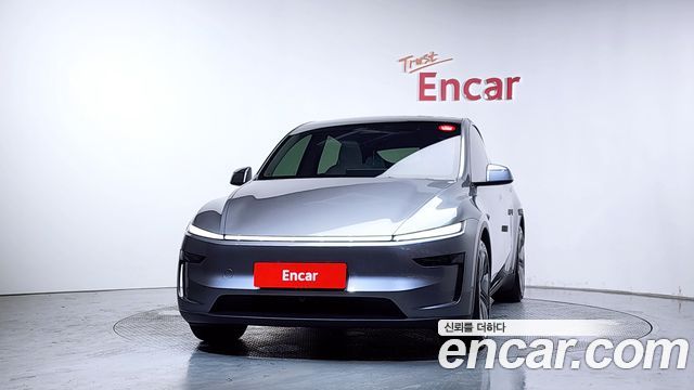 Tesla Model Y Long Range AWD - фото 2