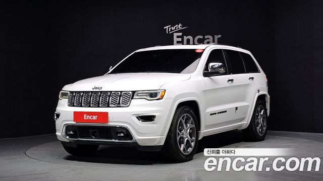 Jeep Cherokee 3.6 Overland WK2 - фото 0