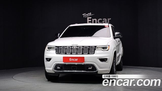 Jeep Cherokee 3.6 Overland WK2 - фото 2