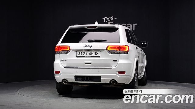 Jeep Cherokee 3.6 Overland WK2 - фото 3