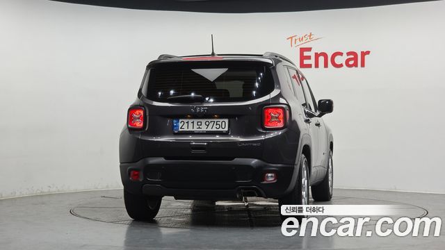 Jeep Renegade 2.4 Limited - фото 3