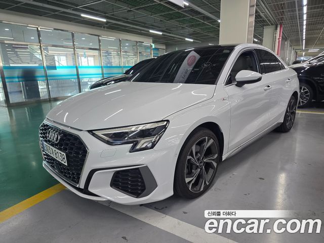 Audi A3 40 TFSI Premium - фото 0
