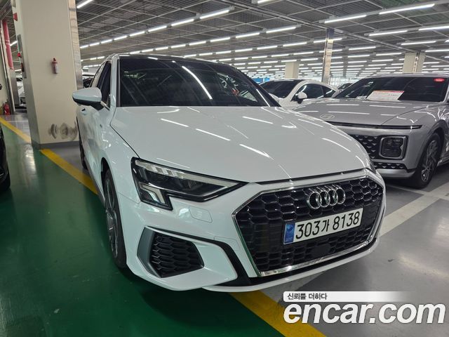Audi A3 40 TFSI Premium - фото 1