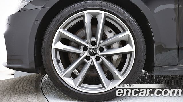 Audi A7 55 TFSI Quattro Premium - фото 4