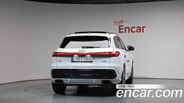 Audi Q5 45 TFSI Quattro S Line Black Ediiton - фото 2