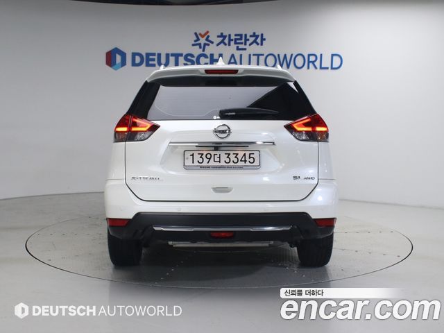 Nissan X-Trail 2.5 4WD - фото 3