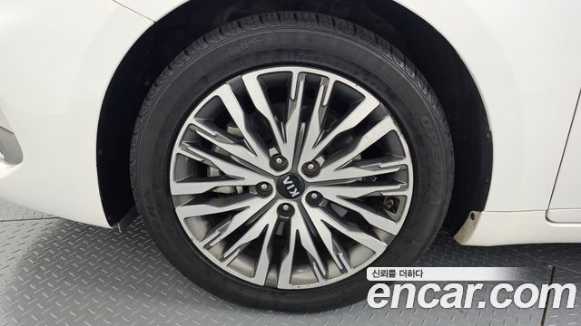 Kia K7 Premier 3.0 LPI Trendy(Rented Car) - фото 4
