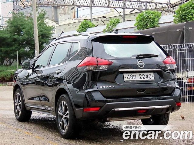 Nissan X-Trail 2.5 4WD - фото 2