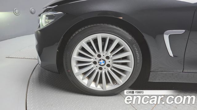 BMW 4 Series F32 420i Luxury GranCoupe - фото 4