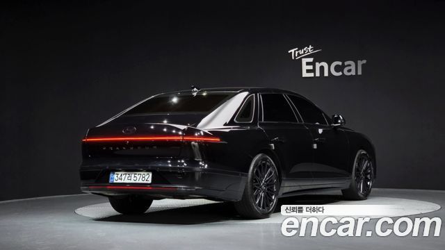 Hyundai Grandeur GN7 2,5 Gasoline 2WD Calligraphy - фото 1