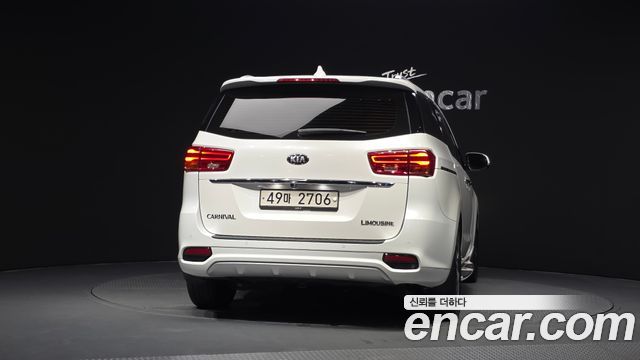 Kia Carnival Новый 9-Seater Prstige - фото 3