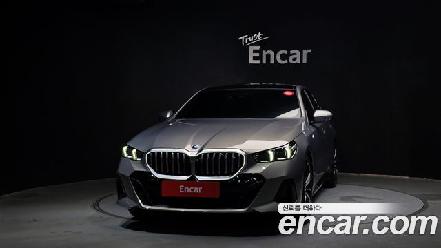 BMW 5 Series G60 530i xDrive M Sport - фото 2