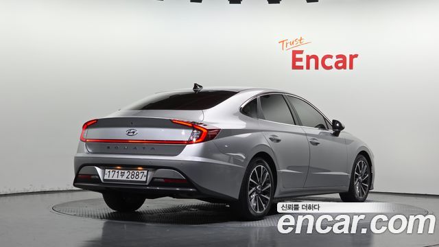 Hyundai Sonata DN8 2.0 Premium Family - фото 1