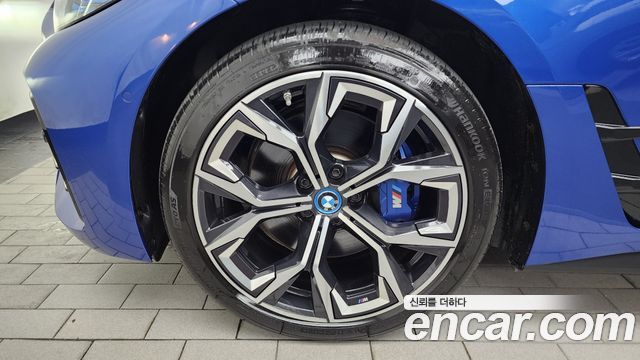 BMW i4 eDrive40 M Sports Pro - фото 4