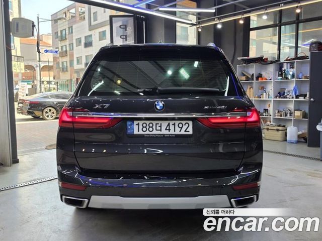 BMW X7 G07 xDrive 40i Design Pure Excellence 6-Seater - фото 1