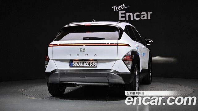 Hyundai Kona SX2, гибрид Premium - фото 3