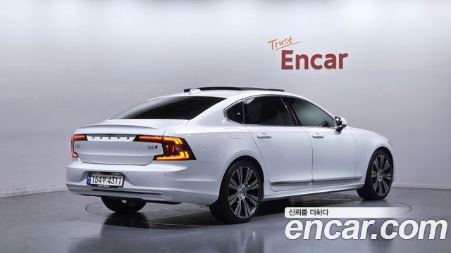 Volvo S90 B6 AWD Ultimate Bright - фото 1
