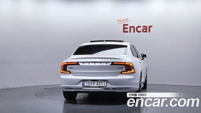 Volvo S90 B6 AWD Ultimate Bright - фото 3