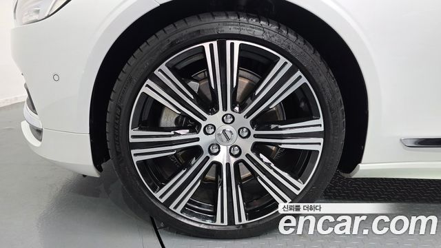 Volvo S90 B6 AWD Ultimate Bright - фото 4