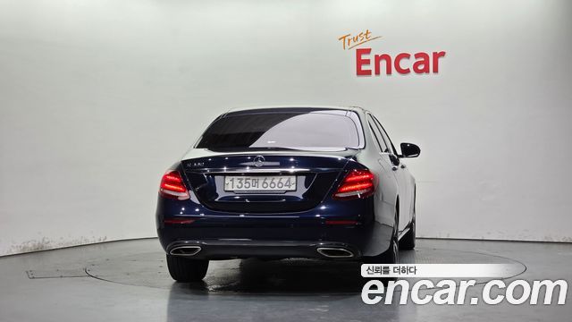 Mercedes-Benz E-Class W213 E250 Avantgarde - фото 3