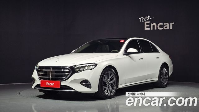 Mercedes-Benz E-Class W214 E220d 4MATIC Exclusive - фото 0