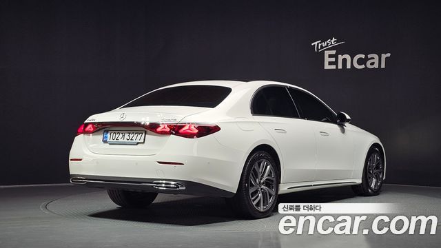 Mercedes-Benz E-Class W214 E220d 4MATIC Exclusive - фото 1