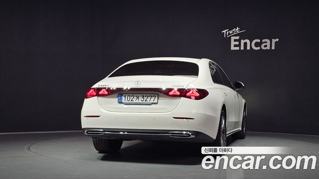 Mercedes-Benz E-Class W214 E220d 4MATIC Exclusive - фото 3