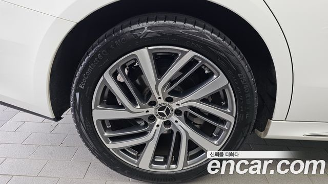 Mercedes-Benz E-Class W214 E220d 4MATIC Exclusive - фото 4