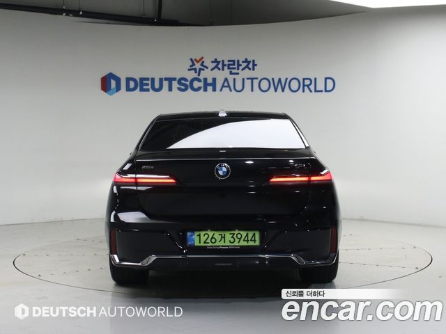 BMW 7 Series G70 740i xDrive M Sport Limited - фото 3