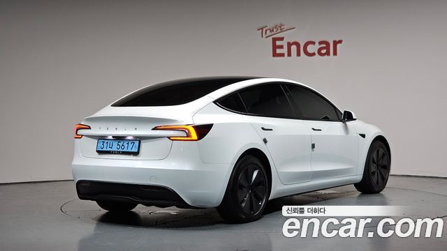 Tesla Model 3 RWD - фото 0