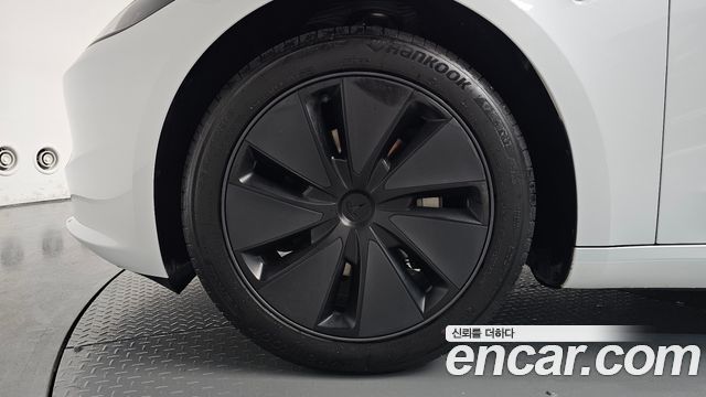 Tesla Model 3 RWD - фото 3