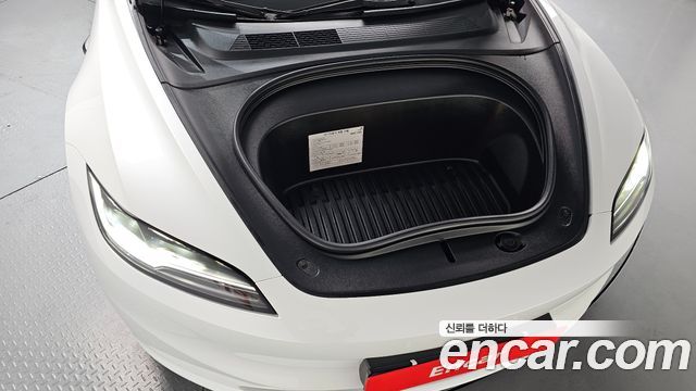 Tesla Model 3 RWD - фото 4
