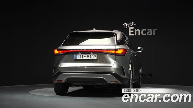 Lexus RX 350h 5-го поколения Luxury - фото 2